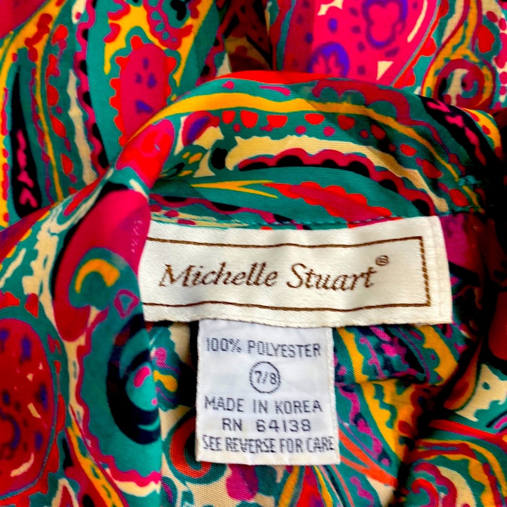 Michelle Stuart blouse. Back two button closer with beautiful paisley detail.